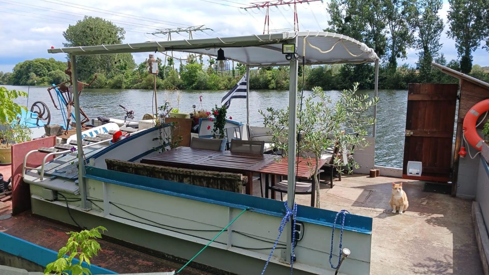 Chambre Sur L'Eau - Peniche La Diva Conflans-Sainte-Honorine Kültér fotó